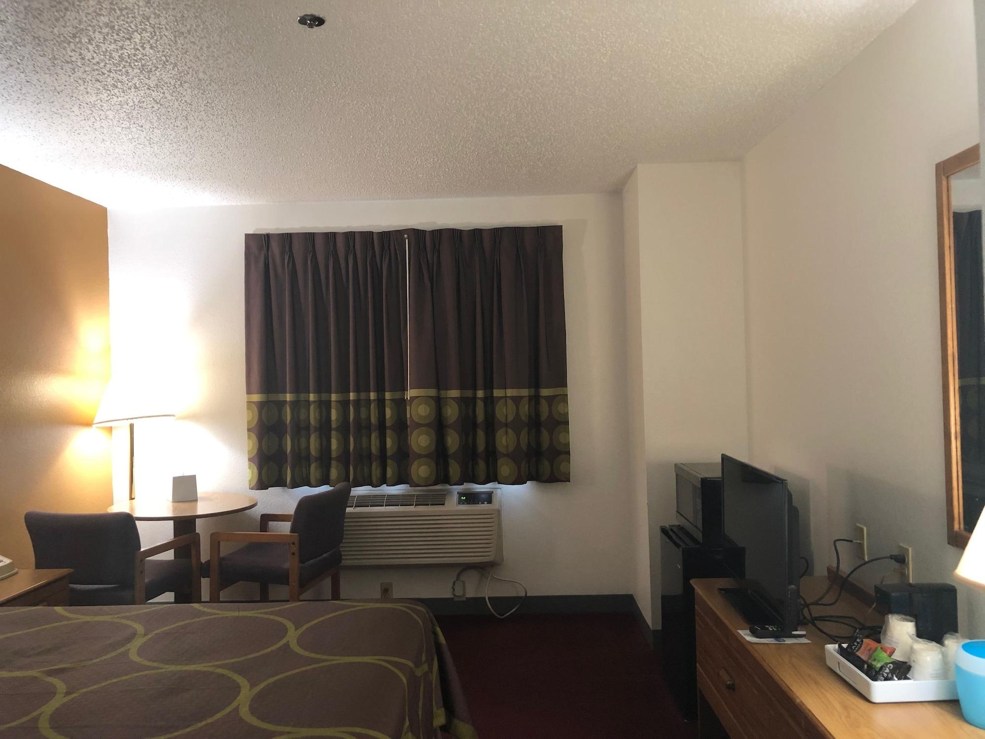 Super 8 By Wyndham Front Royal Hotel Buitenkant foto